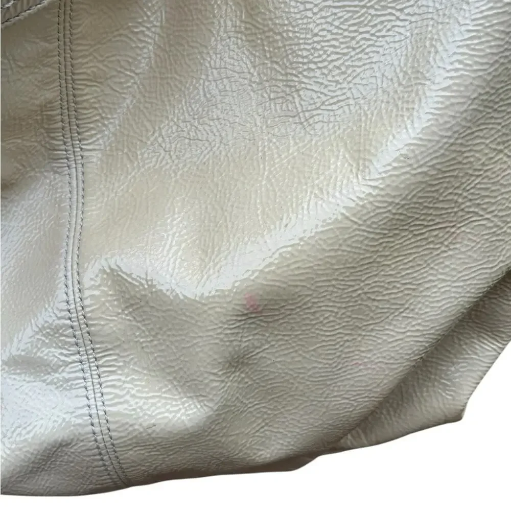 Vintage Coach Cream Leather Shoulder Bag